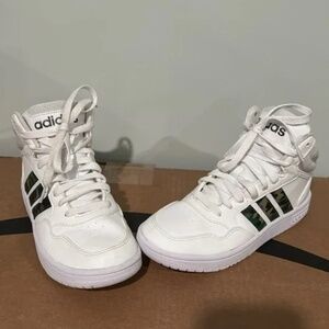 Kids HOOPS 3.0 MID CLASSIC VINTAGE SHOES